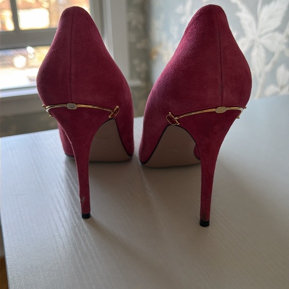 Gucci pink suede shoes - Picture 3 of 4
